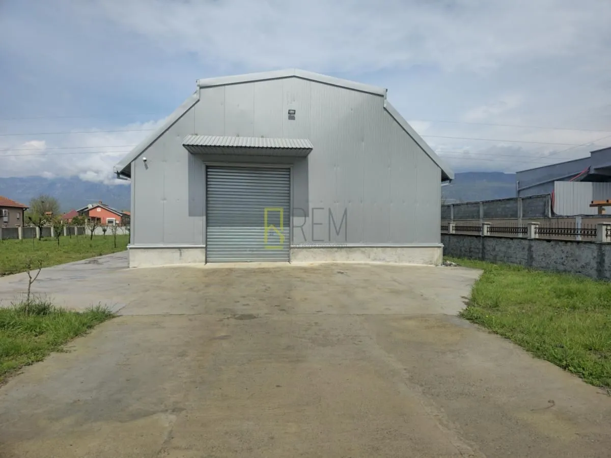 Rent, office space, 270m², Spuž, Danilovgrad