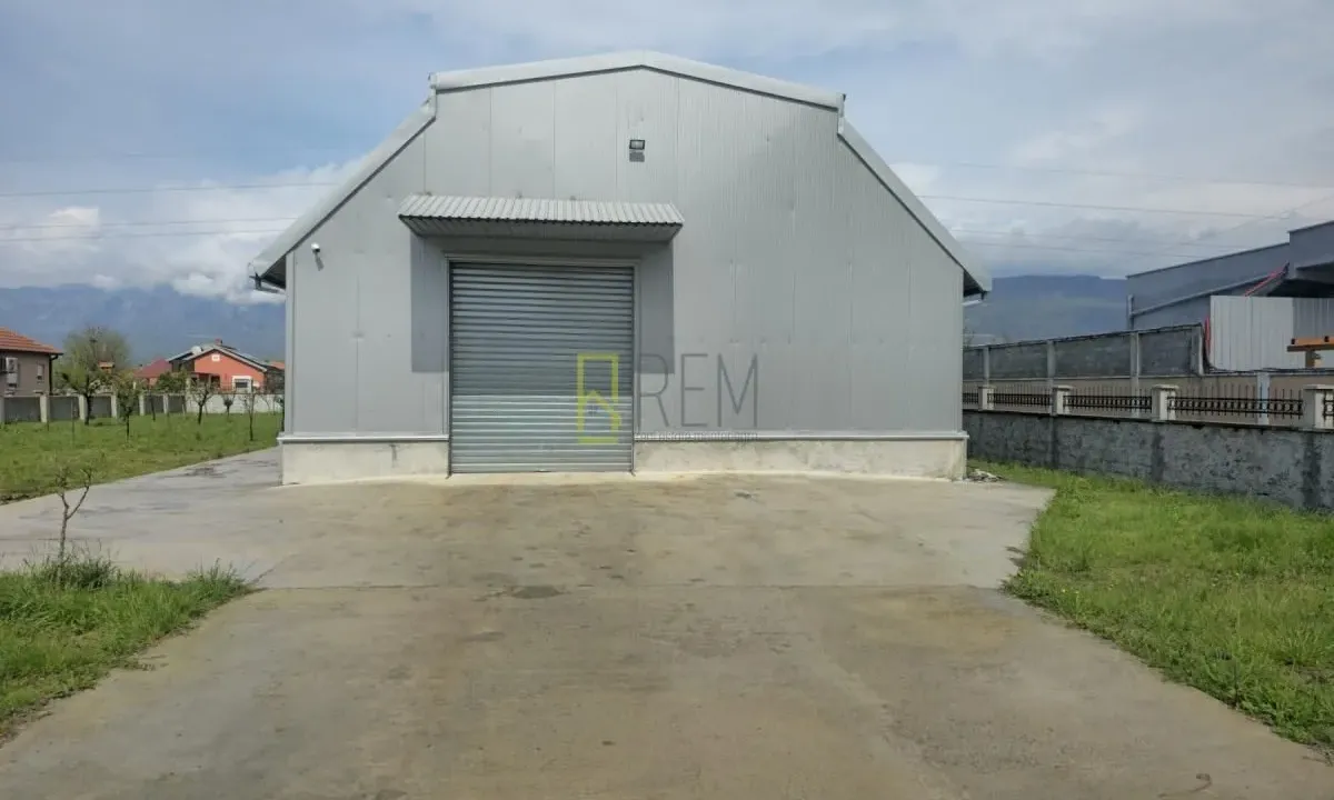 Rent, office space, 270m², Spuž, Danilovgrad