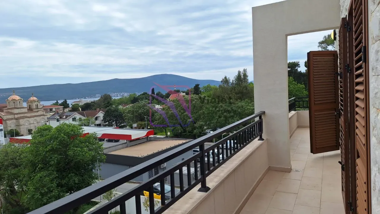 Sale, three bedroom apartment, 107m², Porto Montenegro, Tivat