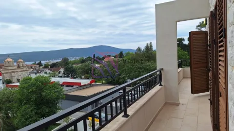 Prodaja, trosoban stan, 107m², Porto Montenegro, Tivat - image 1