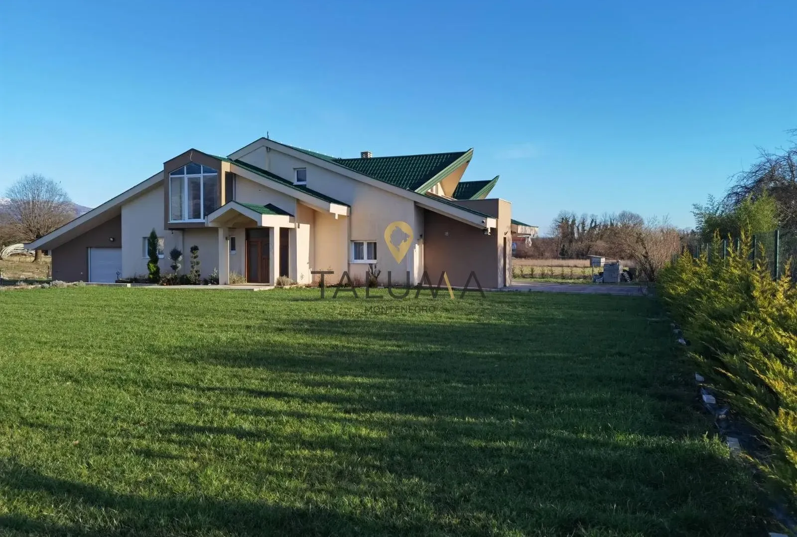 Prodaja, kuća, 400m², Grlić, Danilovgrad