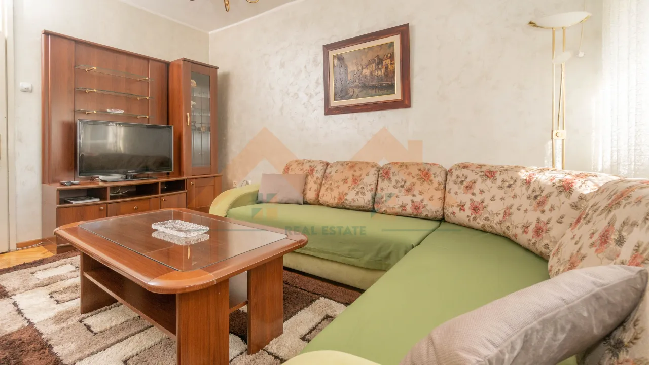 Izdavanje, dvosoban stan, 63m², Gintaš, Podgorica