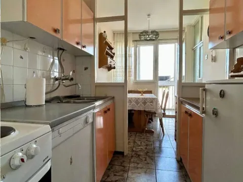 Rent, two bedroom apartment, 65m², Preko Morače, Podgorica - image 10