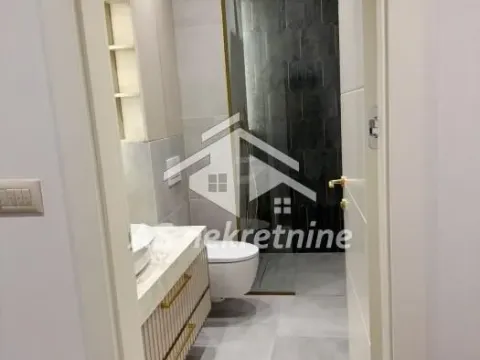 Izdavanje, trosoban stan, 113m², Čubura, Beograd - image 26