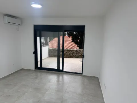 Prodaja, jednosoban stan, 45m², Budva, Crna Gora - image 2
