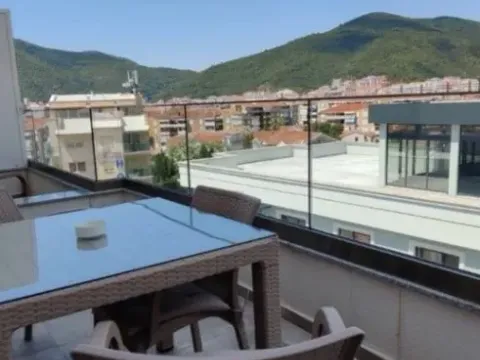 Rent, one bedroom apartment, 55m², Budva, Crna Gora - image 10