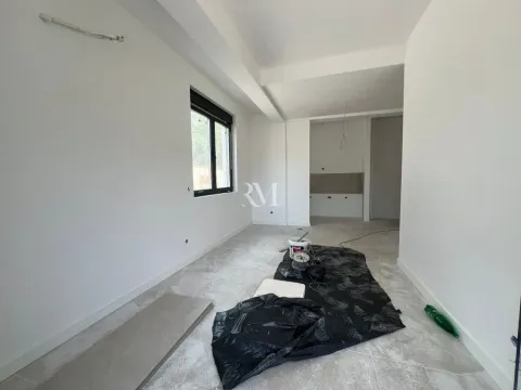 Prodaja, jednosoban stan, 48m², Dobrota, Kotor - image 2