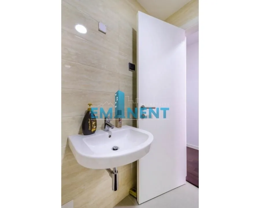 Izdavanje, trosoban stan, 60m², Novi Beograd Blok 67, Novi Beograd Sve Podlokacije