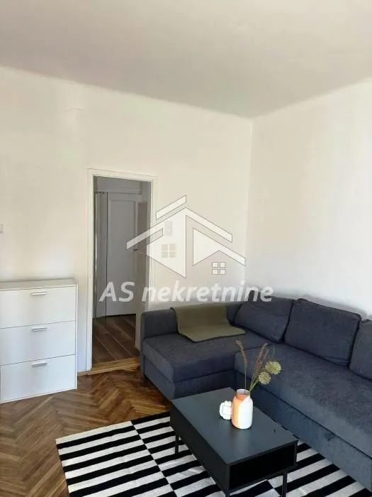 Izdavanje, stan, 44m², Lion, Zvezdara Sve Podlokacije