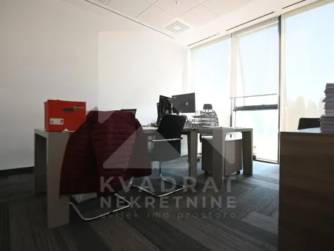 Izdavanje, poslovni prostor, 106m², Donja Gorica, Podgorica - image 6