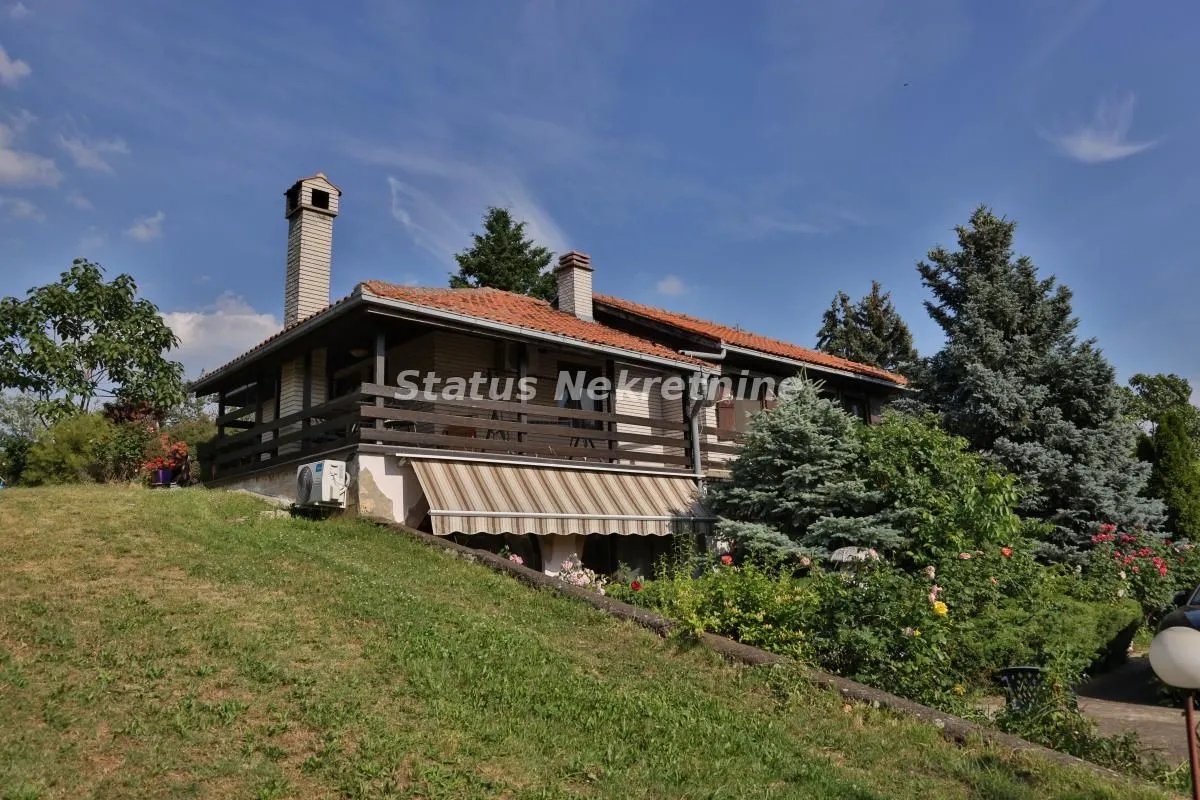 Prodaja, kuća, 322m², Ledinci, Petrovaradin