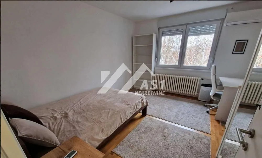 Izdavanje, dvosoban stan, 45m², Grbavica, Novi Sad Sve Podlokacije