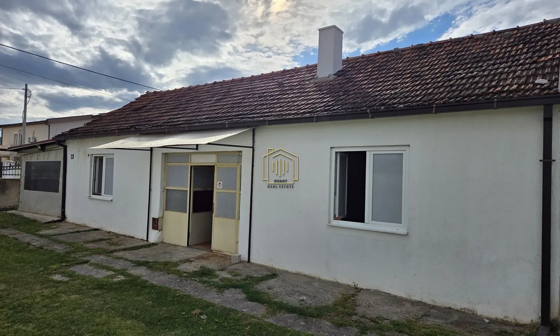 Izdavanje, kuća, 90m², Gornja Gorica, Podgorica