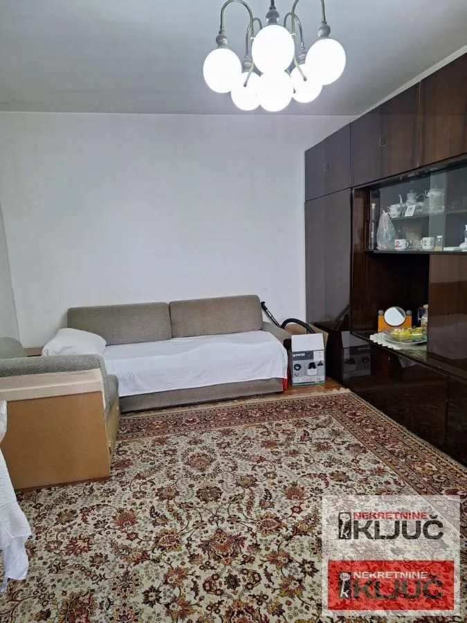 Prodaja, dvosoban stan, 64m², Sajmište, Novi Sad