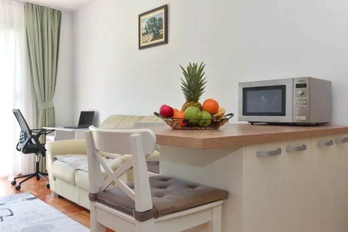 Rent, one bedroom apartment, 45m², Babilonija, Budva