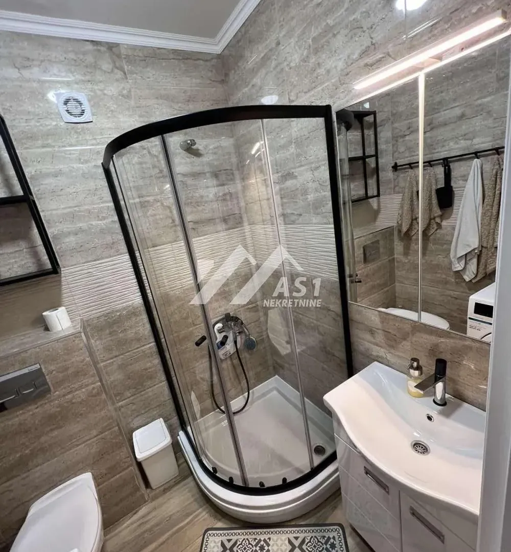 Izdavanje, jednosoban stan, 35m², Vidovdansko naselje, Novi Sad Sve Podlokacije