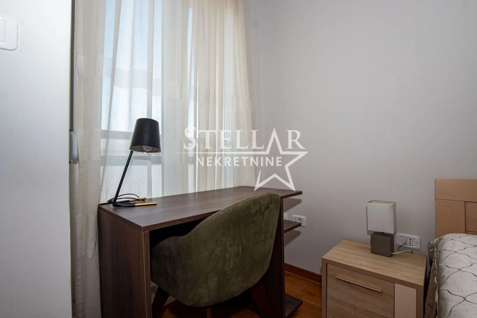 Izdavanje, jednosoban stan, 42m², City Kvart, Podgorica