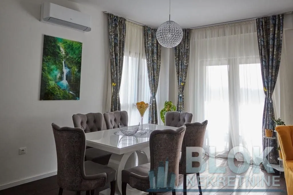 Izdavanje, trosoban stan, 106m², Preko Morače, Podgorica