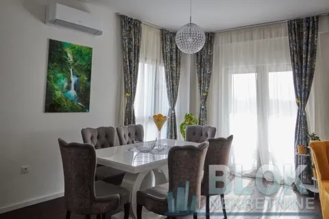 Izdavanje, trosoban stan, 106m², Preko Morače, Podgorica - image 3