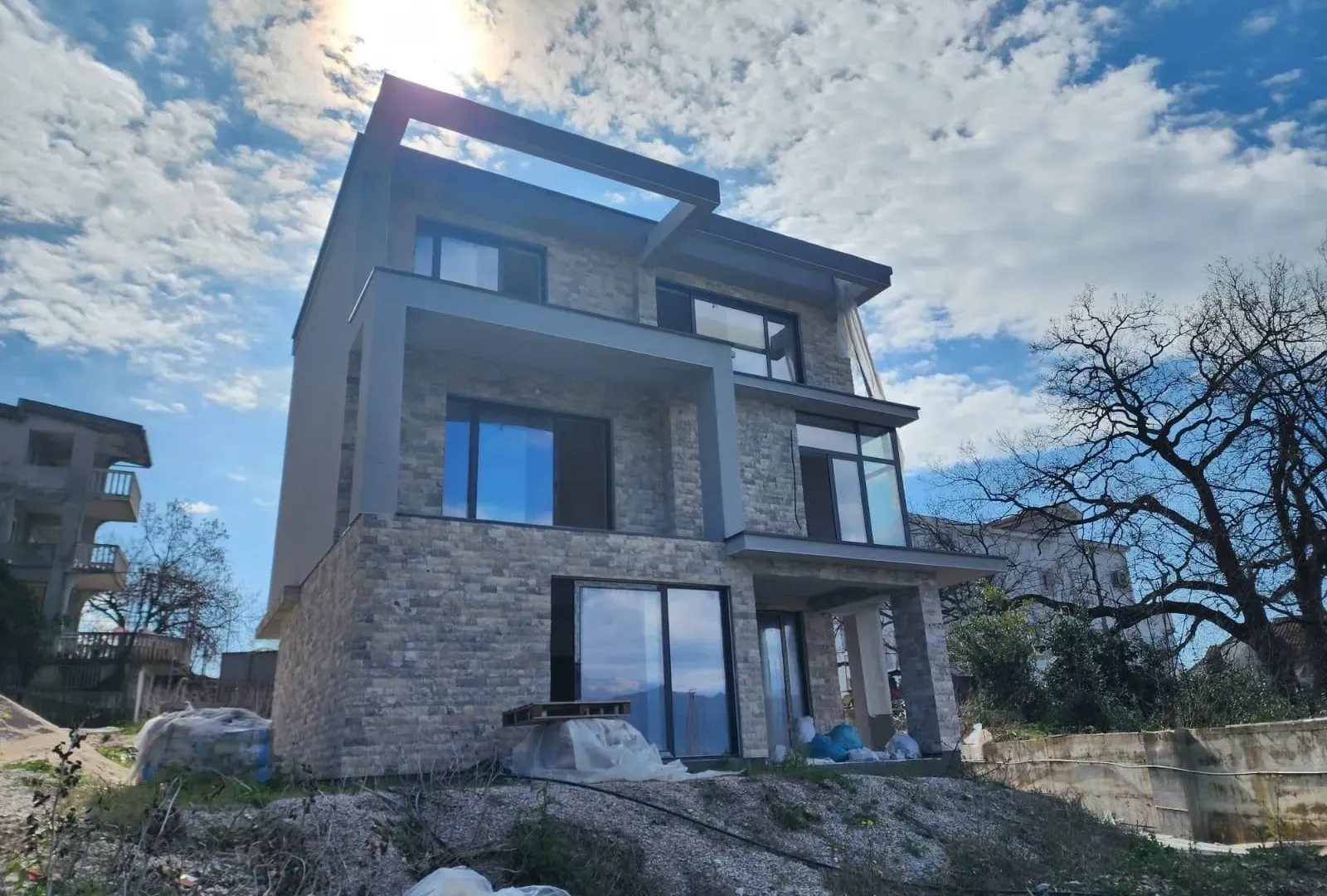 Prodaja, kuća, 230m², Kalimanj, Tivat