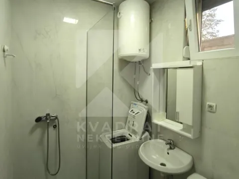 Izdavanje, garsonjera, 28m², 1 maj, Podgorica - image 6