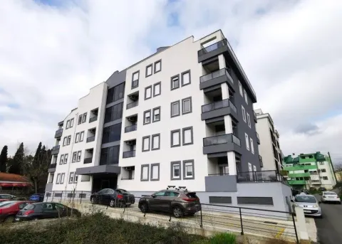 Rent, studio apartment, 33m², Centar, Podgorica - image 12