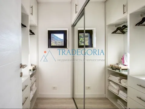 Prodaja, kuća, 180m², Tivat, Crna Gora - image 24