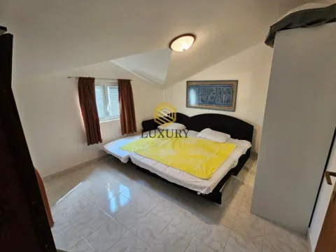 Rent, one bedroom apartment, 41m², Petrovac, Budva - image 10