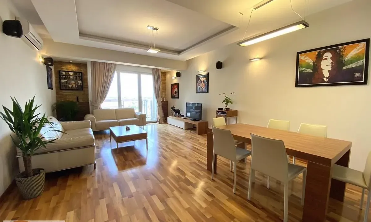 Prodaja, četvorosoban stan, 122m², Stari Grad, Beograd