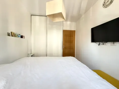 Prodaja, dvosoban stan, 70m², City Kvart, Podgorica - image 8