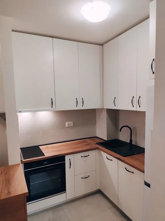 Prodaja, jednosoban stan, 40m², Central Point, Podgorica