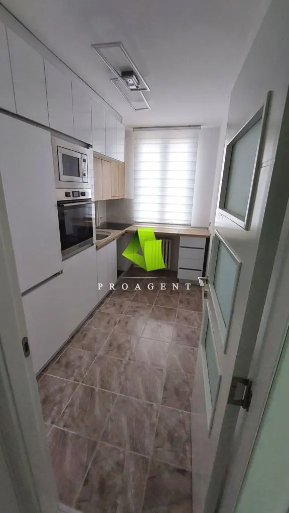 Rent, office space, 52m², Medijana, Niš