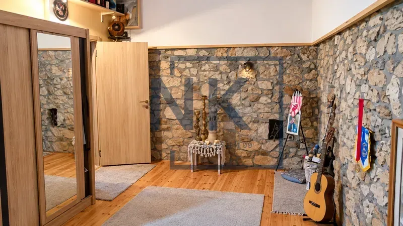 Rent, house, 120m², Stara Varoš, Podgorica