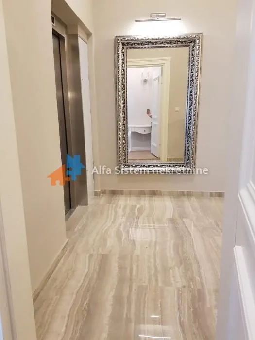 Izdavanje, stan, 215m², Savski Venac, Beograd