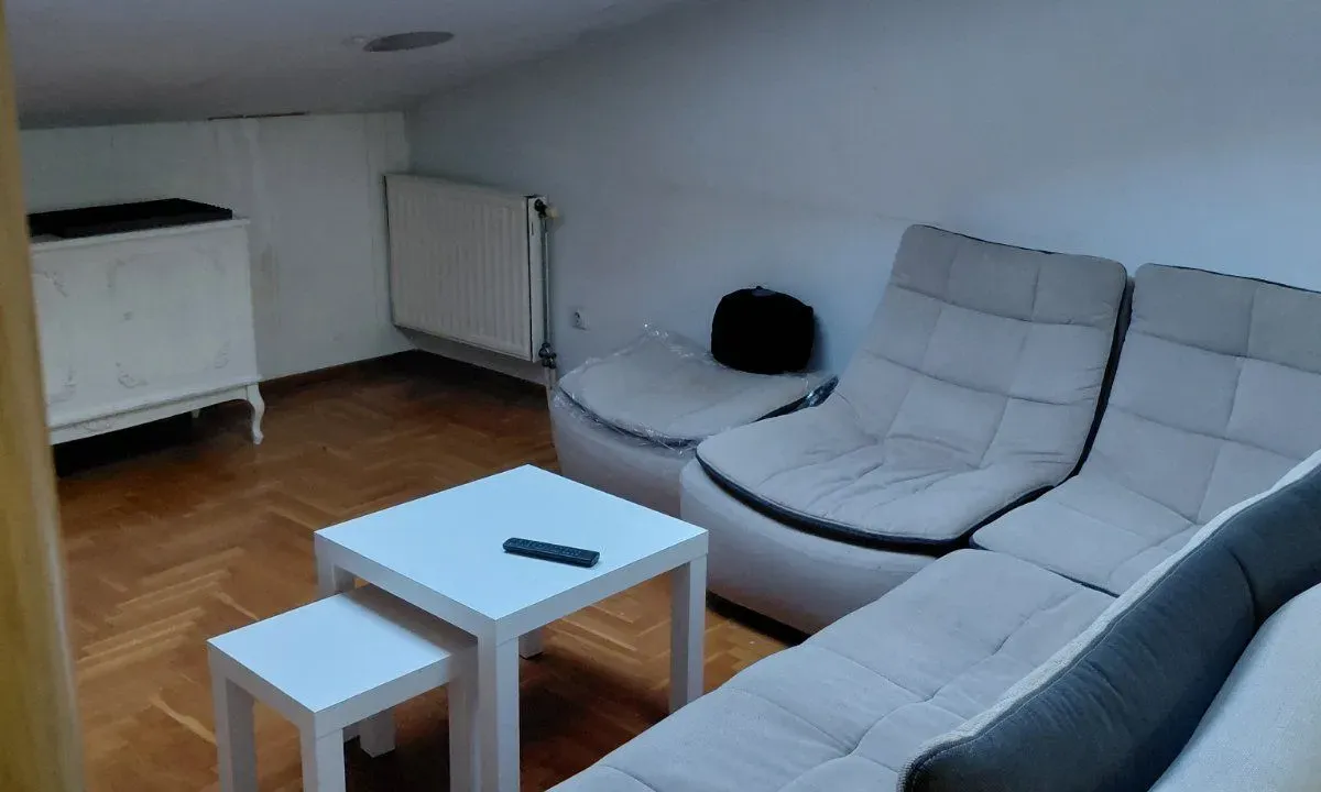 Izdavanje, jednosoban stan, 39m², Denkova Basta, Zvezdara Sve Podlokacije