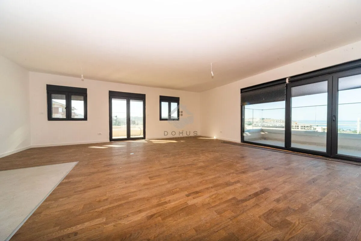 Prodaja, trosoban stan, 131m², Bar, Crna Gora