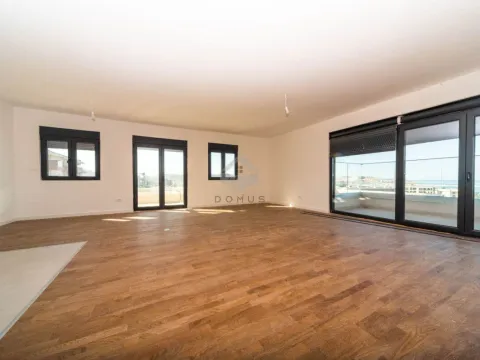 Prodaja, trosoban stan, 131m², Bar, Crna Gora - image 1