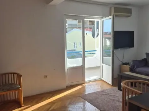 Sale, two bedroom apartment, 59m², Petrovac, Budva - image 1