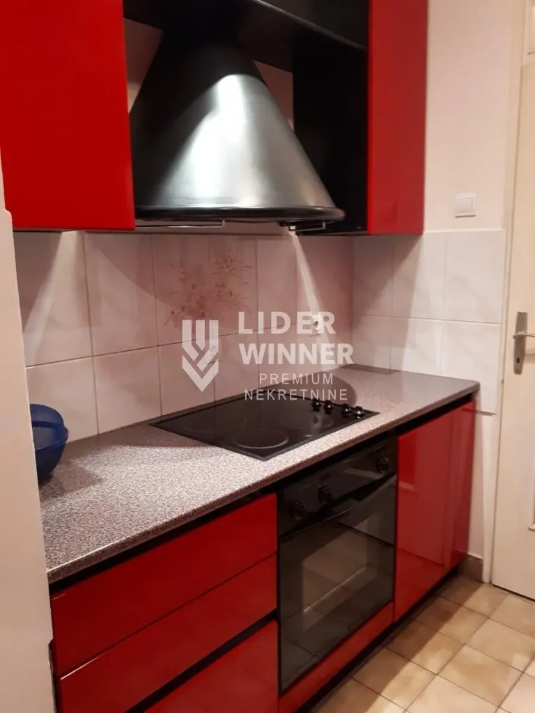 Rent, two bedroom apartment, 53m², Kalenić Pijaca, Vračar Sve Podlokacije