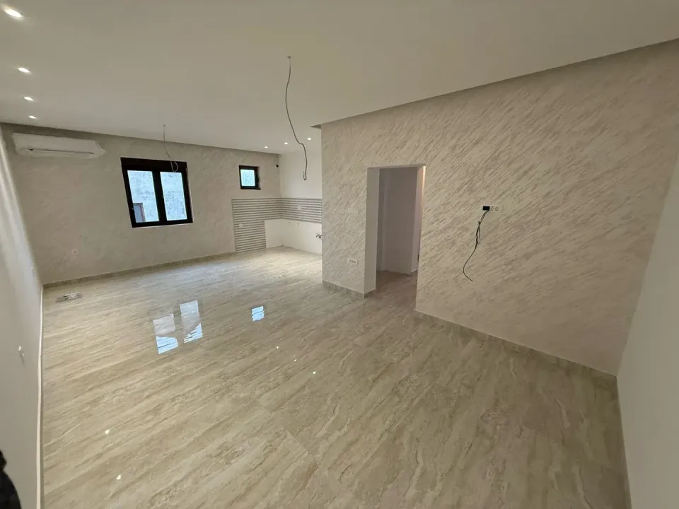 Prodaja, trosoban stan, 78m², Bonići, Tivat