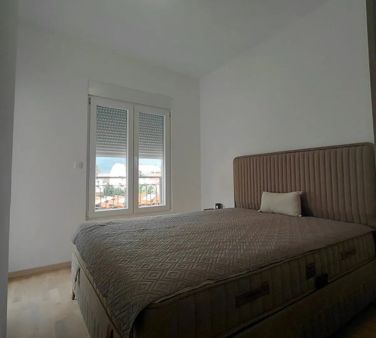 Prodaja, dvosoban stan, 68m², Momišići, Podgorica