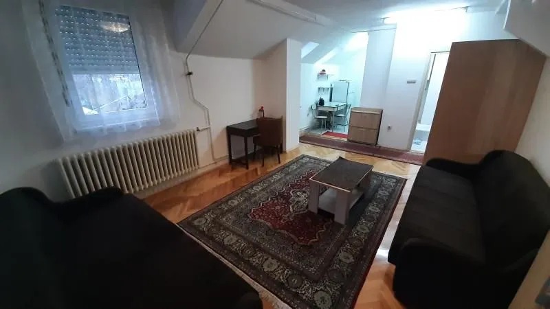 Izdavanje, jednosoban stan, 34m², Sajmište, Novi Sad