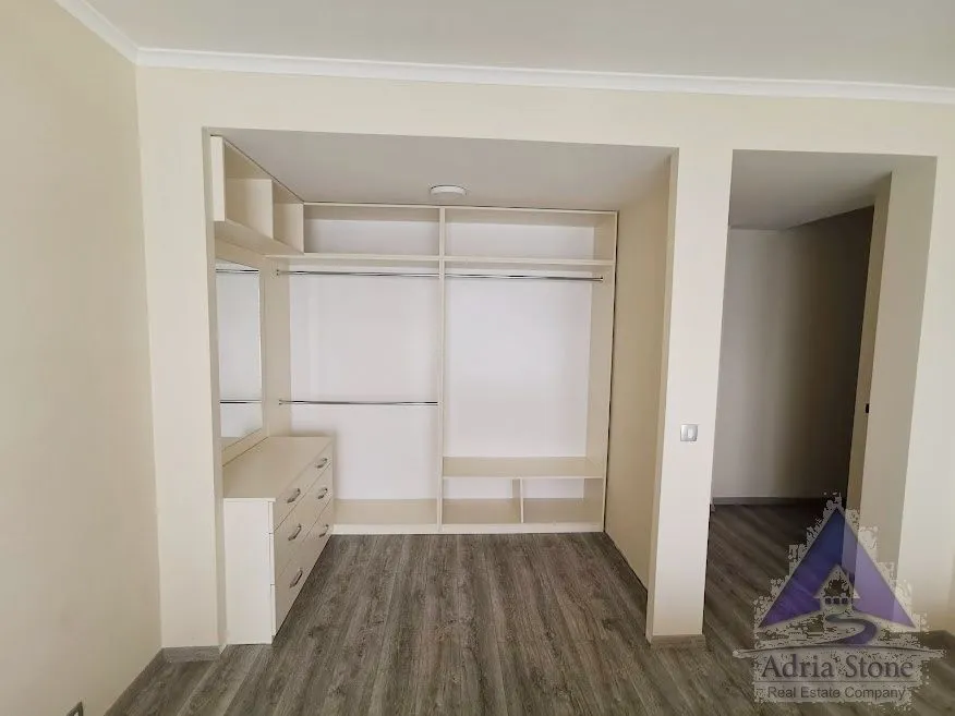 Prodaja, kuća, 185m², Krašići, Tivat