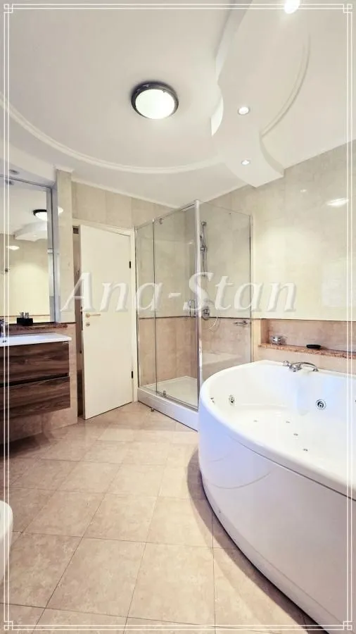 Rent, house, 290m², Voždovac Sve Podlokacije, Beograd