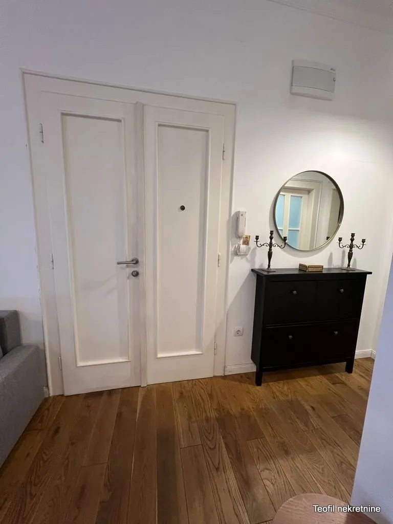 Rent, two bedroom apartment, 42m², Stari Grad, Beograd