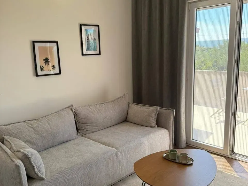 Rent, one bedroom apartment, 50m², Centar, Tivat