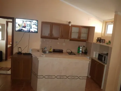 Izdavanje, jednosoban stan, 48m², Donja Lastva, Tivat - image 9