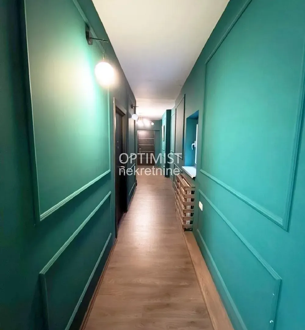 Prodaja, četvorosoban stan, 109m², Stari Grad, Beograd
