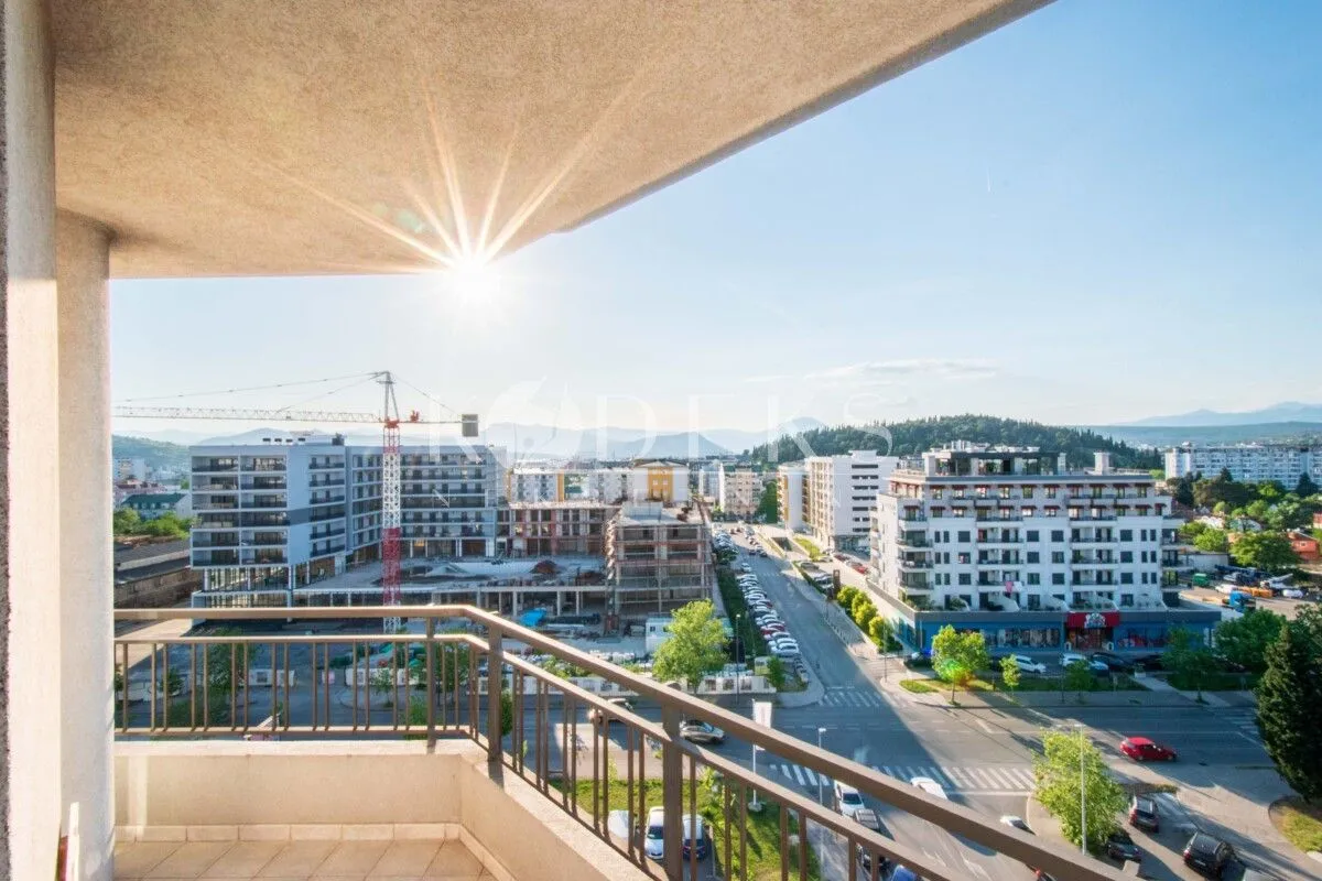 Izdavanje, trosoban stan, 103m², Zabjelo, Podgorica