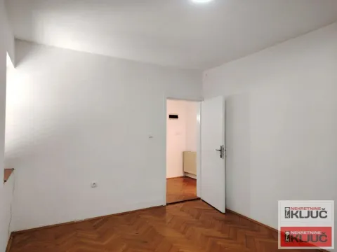 Rent, house, 120m², Centar, Novi Sad - image 15
